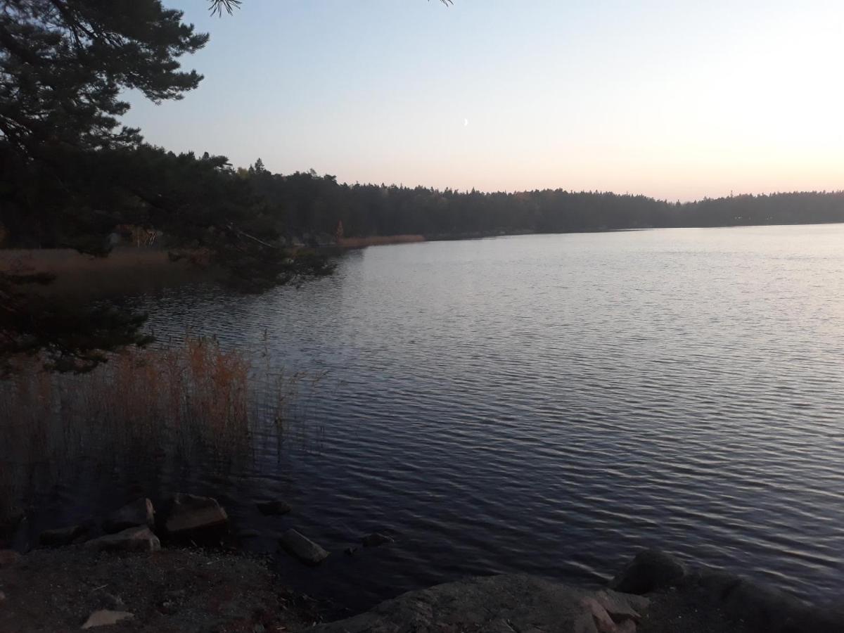 Tiny House In The Middle Of Nature Åkersberga Exteriör bild